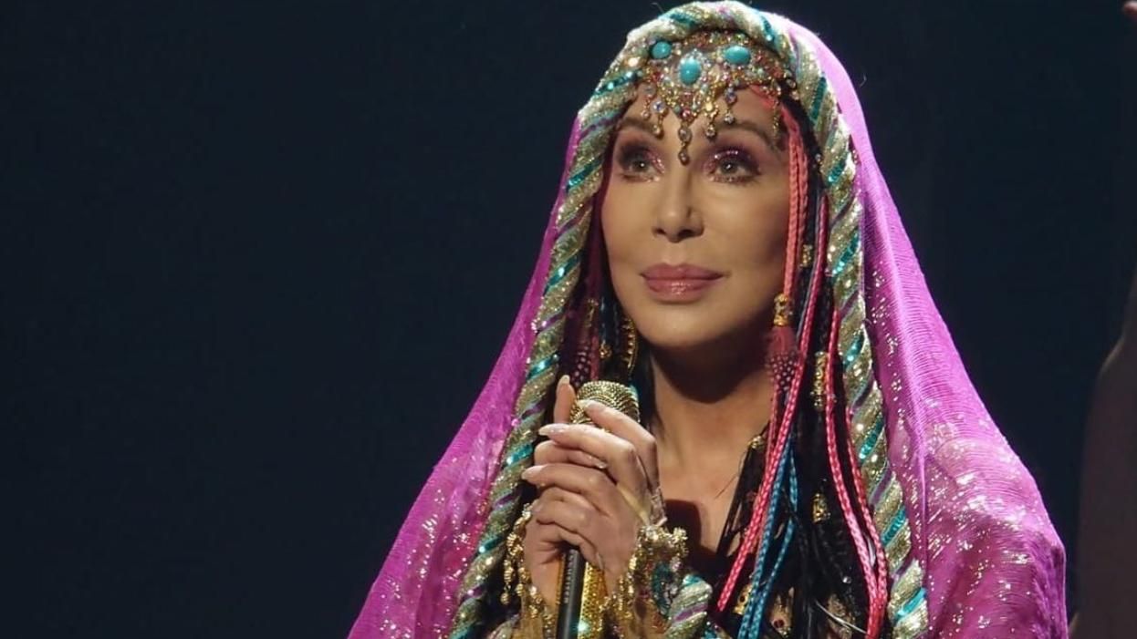 Співачка Шер готова прийняти вдома українських біженців - Showbiz Співачка Шер готова прийняти вдома українських біженців - Showbiz