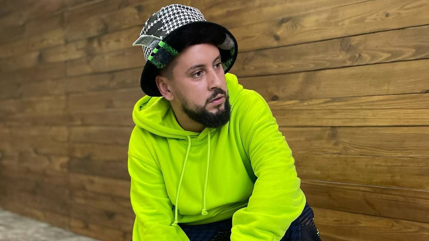 Сльози, страх, паніка, – Монатік зізнався, де його застала війна, і як він допомагає українцям - 22 марта 2022 - Showbiz Сльози, страх, паніка, – Монатік зізнався, де його застала війна, і як він допомагає українцям - 22 марта 2022 - Showbiz