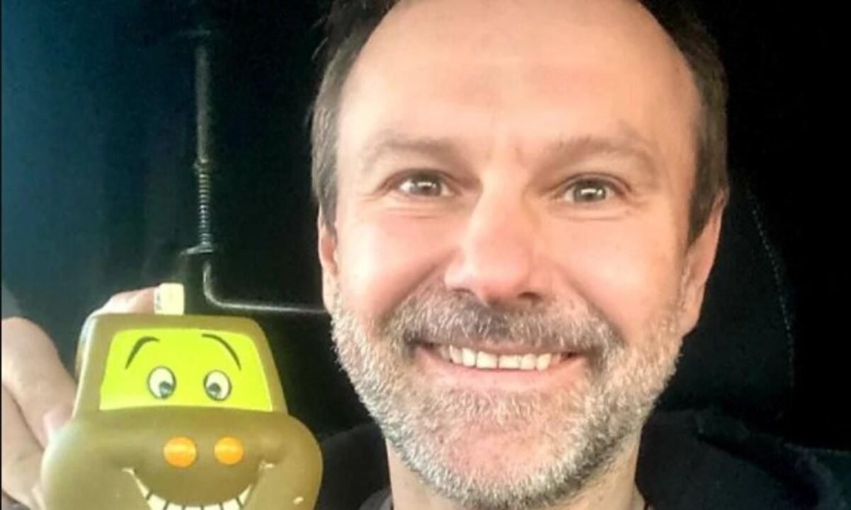 Святослав Вакарчук показав улюблену іграшку сина, яка служить йому оберегом: миле фото - Showbiz Святослав Вакарчук показав улюблену іграшку сина, яка служить йому оберегом: миле фото - Showbiz