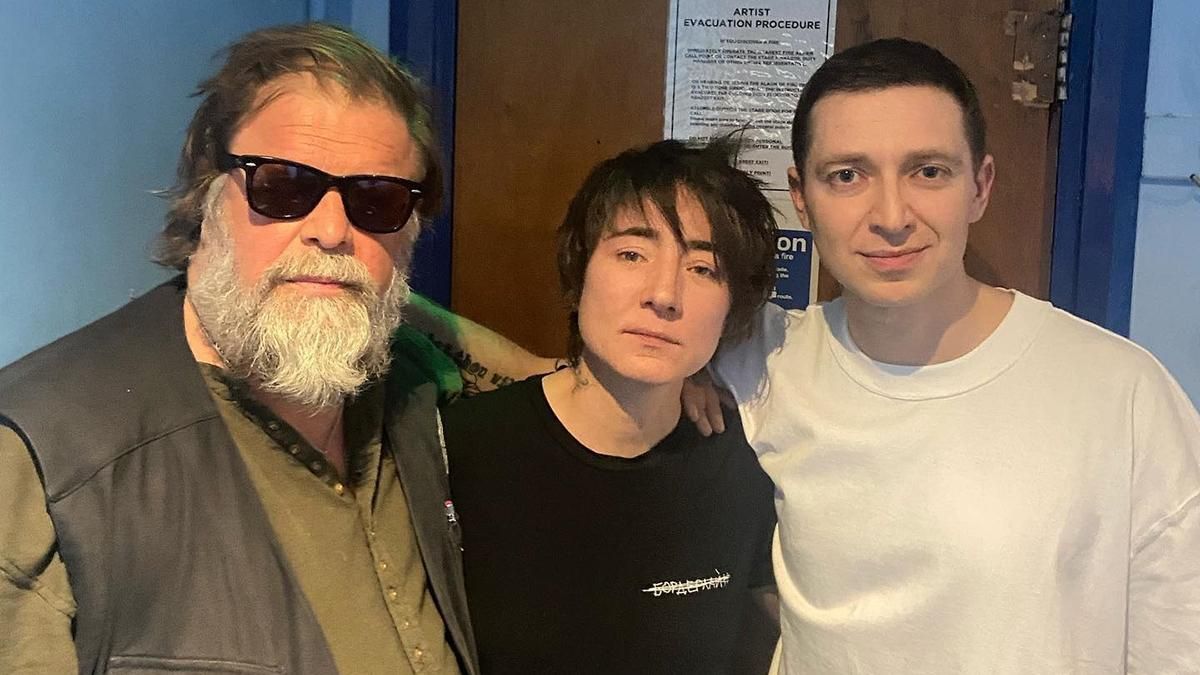 Оксімірон дав концерт у Лондоні, де засвітився з Земфірою: скільки грошей зібрали для України - Showbiz Оксімірон дав концерт у Лондоні, де засвітився з Земфірою: скільки грошей зібрали для України - Showbiz