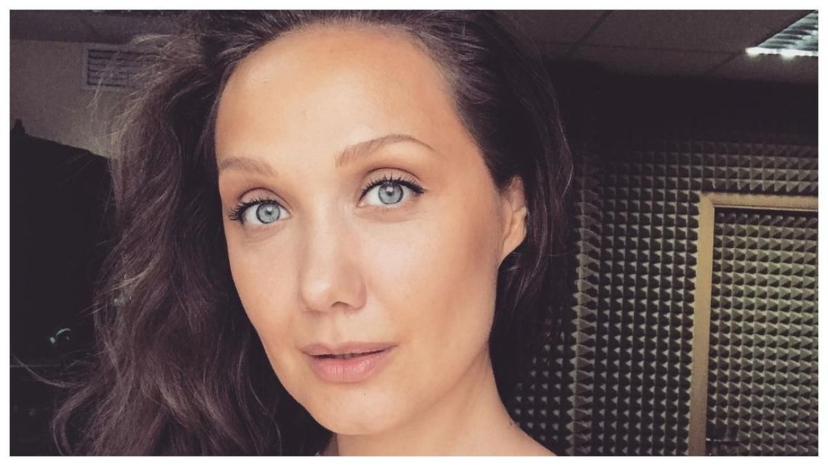 У мами почали відмовляти ноги, – Євгенія Власова про те, як зі сім'єю пережила перші дні війни - Showbiz У мами почали відмовляти ноги, – Євгенія Власова про те, як зі сім'єю пережила перші дні війни - Showbiz