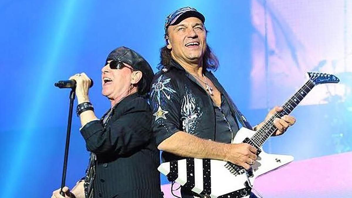 Вместо Москвы – Украина: рокеры из Scorpions сменили строчки своего хита Winds of Change - Showbiz Вместо Москвы – Украина: рокеры из Scorpions сменили строчки своего хита Winds of Change - Showbiz