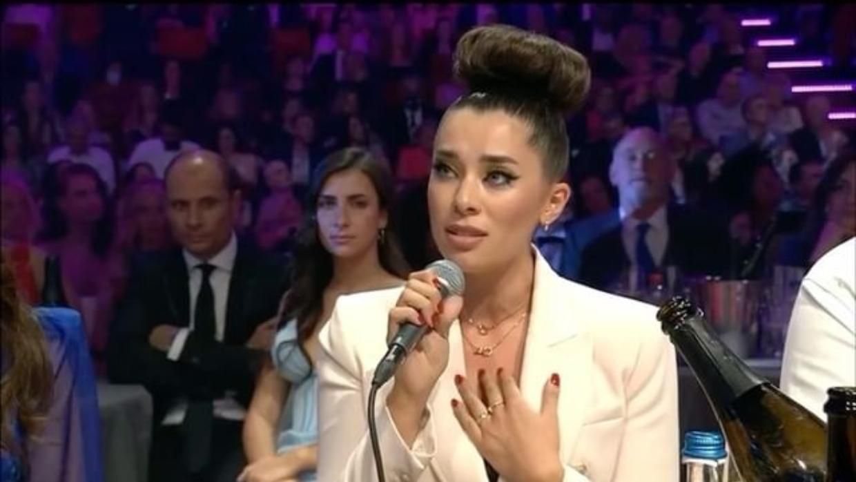 Міс Україна Всесвіт Анна Неплях з відчаєм звернулась до європейців: "Ми не могли уявити такого" - Showbiz Міс Україна Всесвіт Анна Неплях з відчаєм звернулась до європейців: "Ми не могли уявити такого" - Showbiz