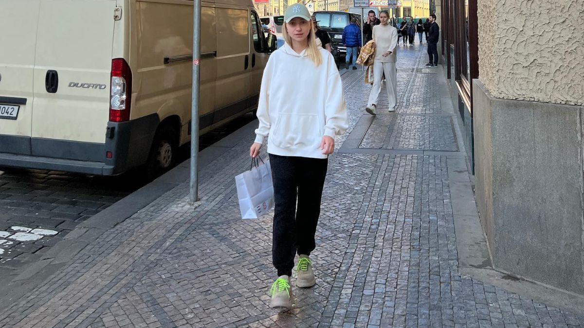 Дружина Віктора Павліка поїхала за кордон: у якій країні зараз Катерина Реп'яхова з сином - Showbiz Дружина Віктора Павліка поїхала за кордон: у якій країні зараз Катерина Реп'яхова з сином - Showbiz