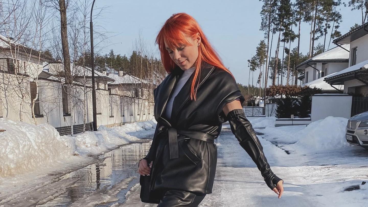 Светлана Тарабарова показала разрушенное оккупантами село под Киевом: "Здесь родились мои дети" - Showbiz Светлана Тарабарова показала разрушенное оккупантами село под Киевом: "Здесь родились мои дети" - Showbiz