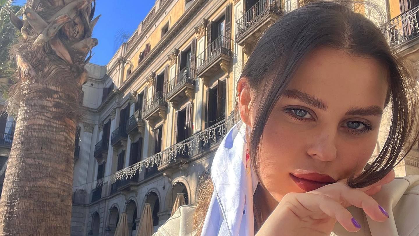 Лідерка гурту KAZKA надихнула історією про рідний Харків та показала фото з дитинства - Showbiz Лідерка гурту KAZKA надихнула історією про рідний Харків та показала фото з дитинства - Showbiz