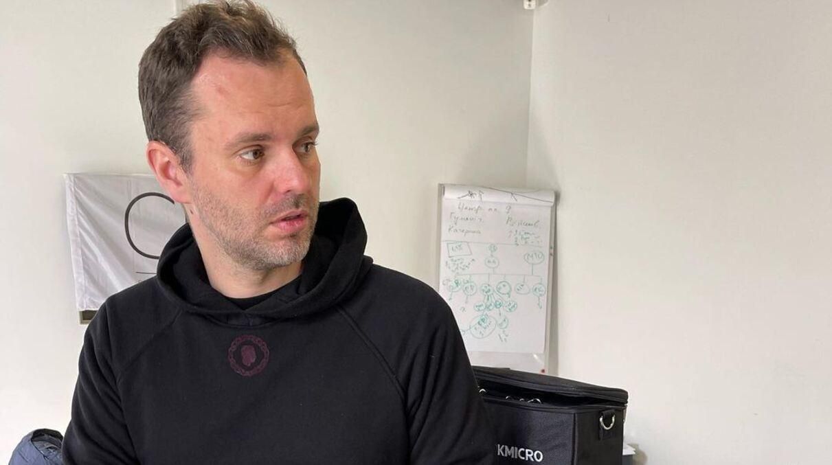 "Вношу вагомий внесок для перемоги": чим в час війни займається учасник "Холостячки" Ковтуненко - Showbiz "Вношу вагомий внесок для перемоги": чим в час війни займається учасник "Холостячки" Ковтуненко - Showbiz