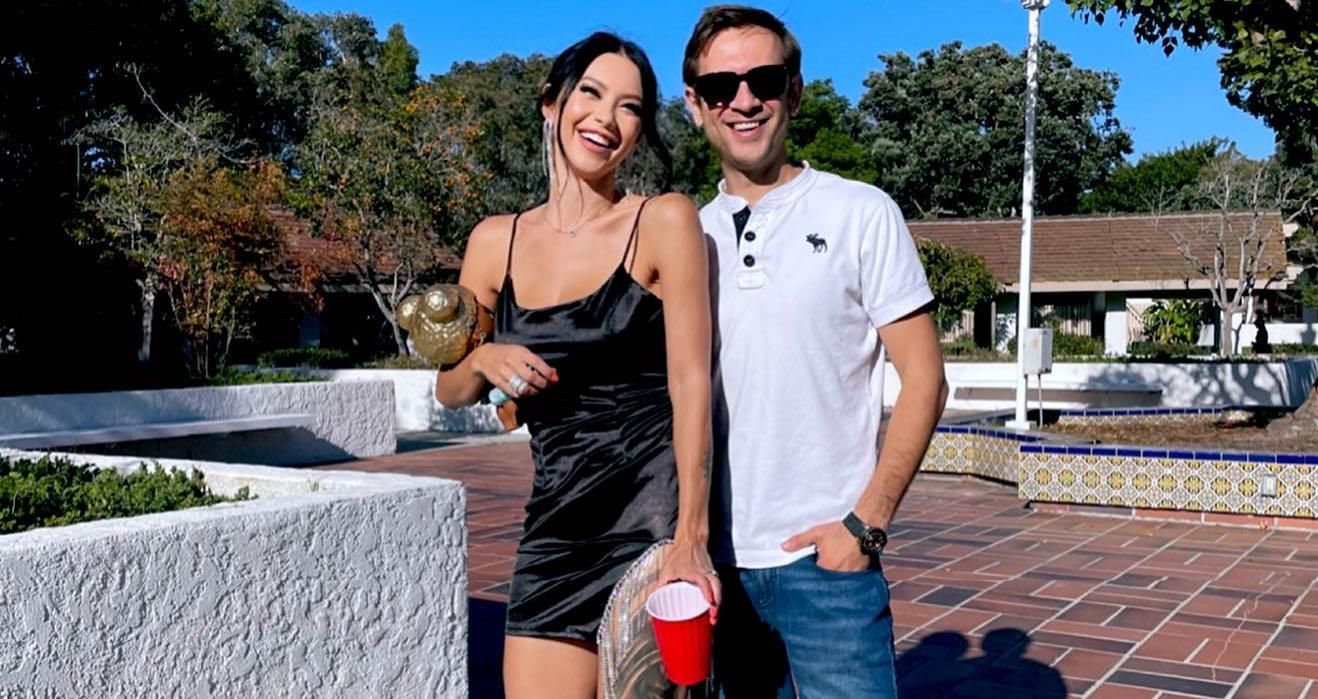 "Більше не подружжя": Дмитро Ступка й Поліна Логунова розійшлись - 7 апреля 2022 - Showbiz "Більше не подружжя": Дмитро Ступка й Поліна Логунова розійшлись - 7 апреля 2022 - Showbiz