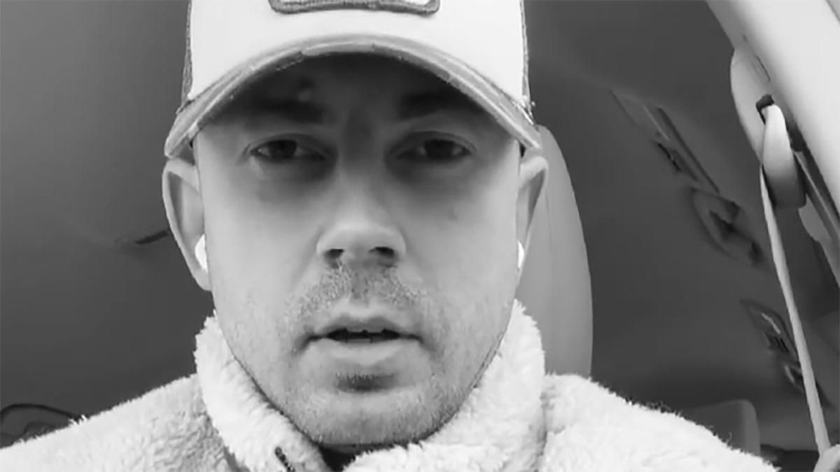 Наказал тебя Бог, Андрюша: Бедняков показал циничную реакцию россиян на смерть мамы в Мариуполе - Showbiz Наказал тебя Бог, Андрюша: Бедняков показал циничную реакцию россиян на смерть мамы в Мариуполе - Showbiz