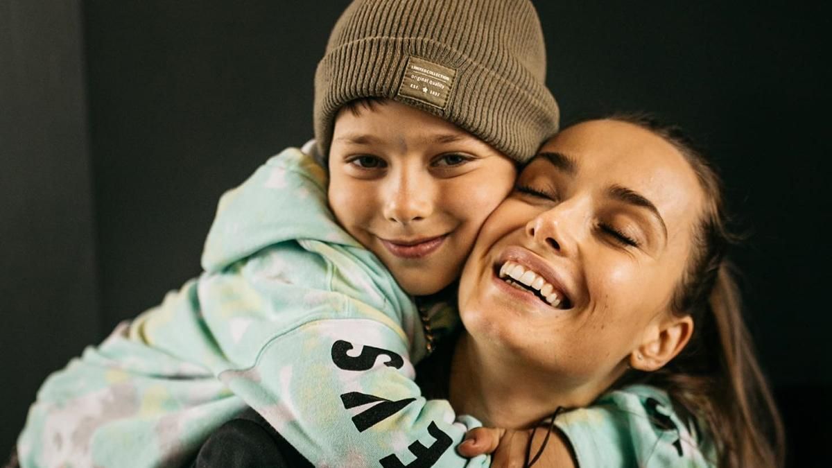 Желаю мира, в котором не нужно воевать, – Ксения Мишина чувственно поздравила сына с 10-летием - Showbiz