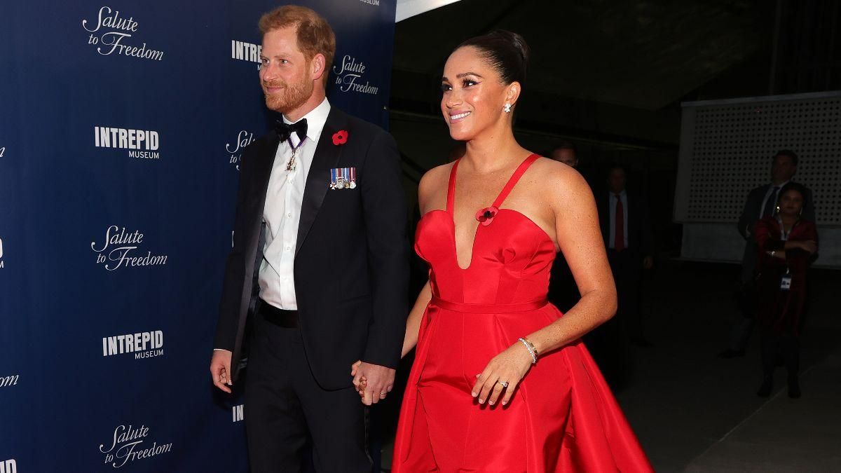 "Думаем о сборной Украины": Меган и Гарри посетят Invictus Games в Нидерландах - Showbiz "Думаем о сборной Украины": Меган и Гарри посетят Invictus Games в Нидерландах - Showbiz