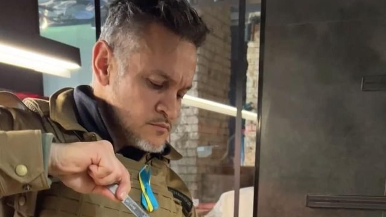 Деблокада Мариуполя – самая важная тема: шеф Эктор обнародовал разговор с отважным "Азовцем" - Showbiz Деблокада Мариуполя – самая важная тема: шеф Эктор обнародовал разговор с отважным "Азовцем" - Showbiz