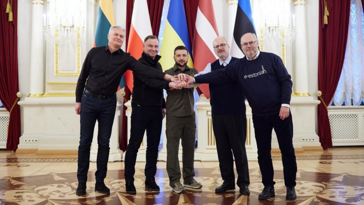 "Без краваток і кількаметрових столів": Анатоліч захоплений зустріччю Зеленського і президентів - Showbiz "Без краваток і кількаметрових столів": Анатоліч захоплений зустріччю Зеленського і президентів - Showbiz