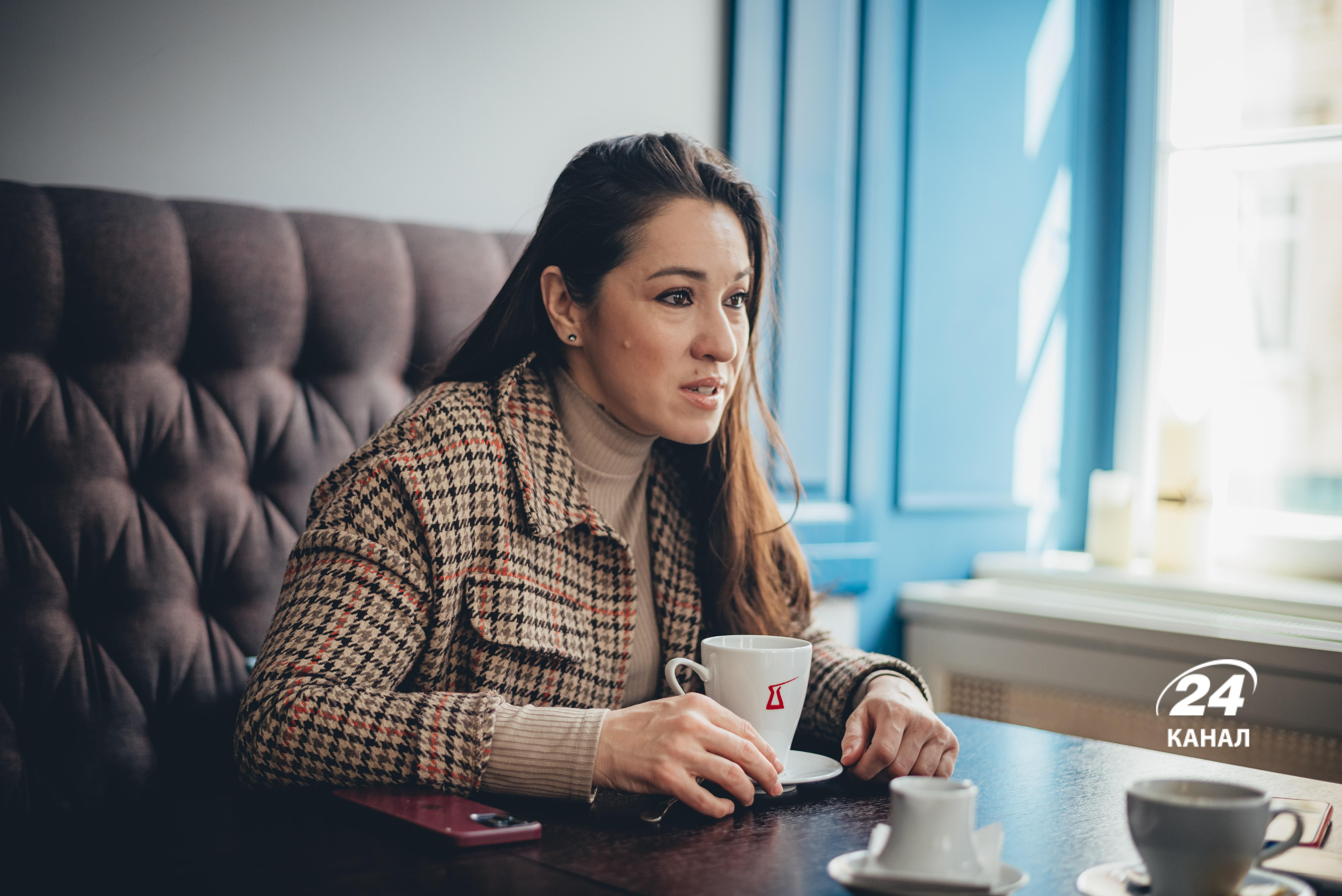 Карпа зізналась, як їй дається розлука зі столицею: "Вже збирала валізу, щоб повертатися додому" - Showbiz Карпа зізналась, як їй дається розлука зі столицею: "Вже збирала валізу, щоб повертатися додому" - Showbiz