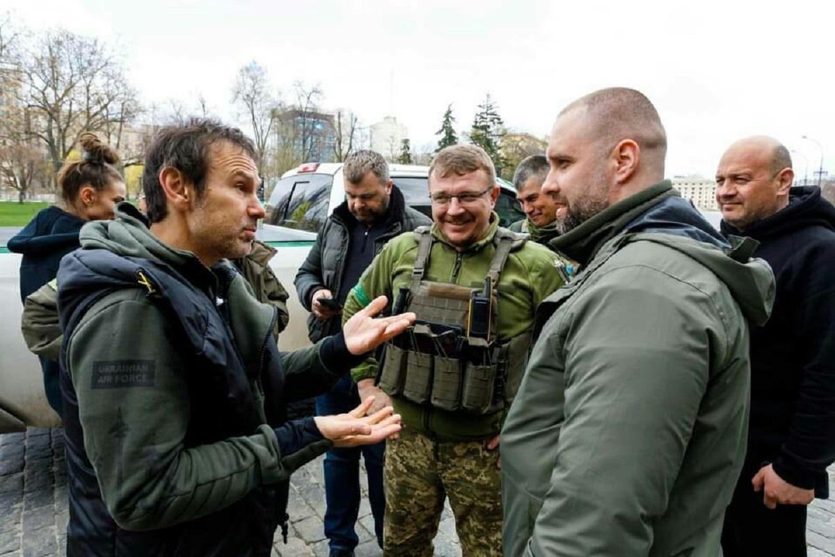 Вакарчук снова посетил прифронтовой Харьков: положительные фото - Showbiz Вакарчук снова посетил прифронтовой Харьков: положительные фото - Showbiz