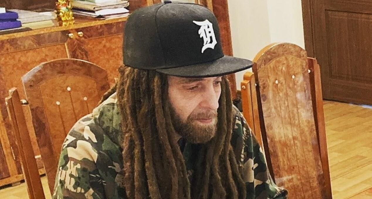 Бачу себе корисним зі зброєю в руках, – лідер гурту Green Grey захищатиме Україну - Showbiz Бачу себе корисним зі зброєю в руках, – лідер гурту Green Grey захищатиме Україну - Showbiz