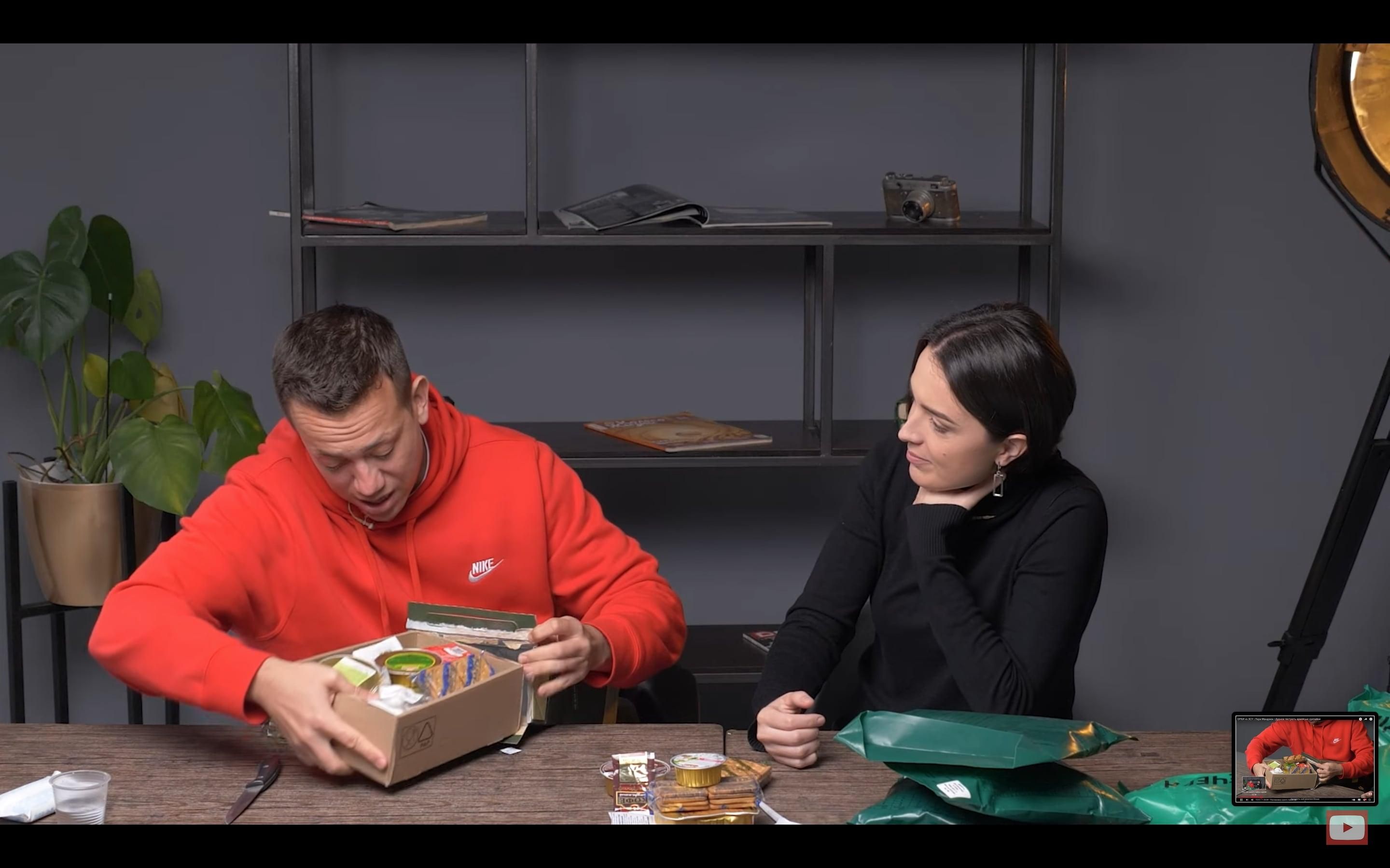 "Отвратительно брать это в руки": Дурнев и Мандзюк сравнили украинский и российский сухпайки - Showbiz "Отвратительно брать это в руки": Дурнев и Мандзюк сравнили украинский и российский сухпайки - Showbiz