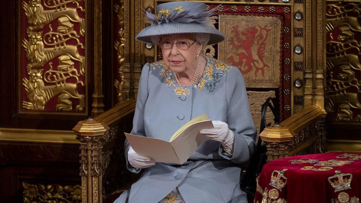 Королева Єлизавета II майже не відвідуватиме публічні заходи - Showbiz