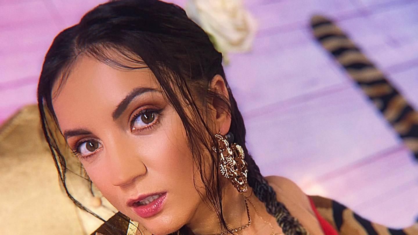 Оля Цибульська показала дім батьків в Ірпені, вщент зруйнований окупантами - 19 апреля 2022 - Showbiz Оля Цибульська показала дім батьків в Ірпені, вщент зруйнований окупантами - 19 апреля 2022 - Showbiz