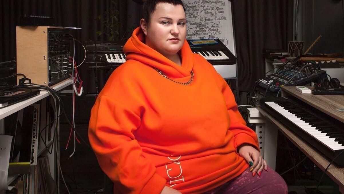 "Хочу робити більше": Alyona Alyona вирішила їхати в Європу - Showbiz "Хочу робити більше": Alyona Alyona вирішила їхати в Європу - Showbiz