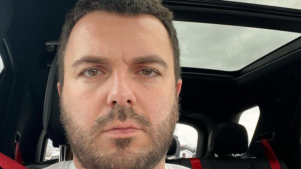 Вигорів навіть бетон, – Григорій Решетник показав зруйновані будинки в Ірпені - Showbiz Вигорів навіть бетон, – Григорій Решетник показав зруйновані будинки в Ірпені - Showbiz