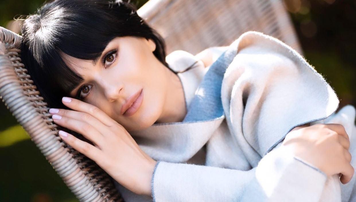 Маша Єфросиніна пояснила, чому записує відеозвернення російською: "Не вмію перекладати емоції" - Showbiz Маша Єфросиніна пояснила, чому записує відеозвернення російською: "Не вмію перекладати емоції" - Showbiz