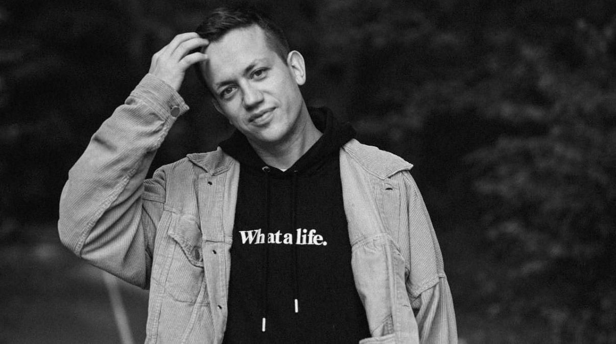 Живіть покидькам на зло, – Олексій Дурнєв звернувся до українців та закликав їх жити - Showbiz Живіть покидькам на зло, – Олексій Дурнєв звернувся до українців та закликав їх жити - Showbiz