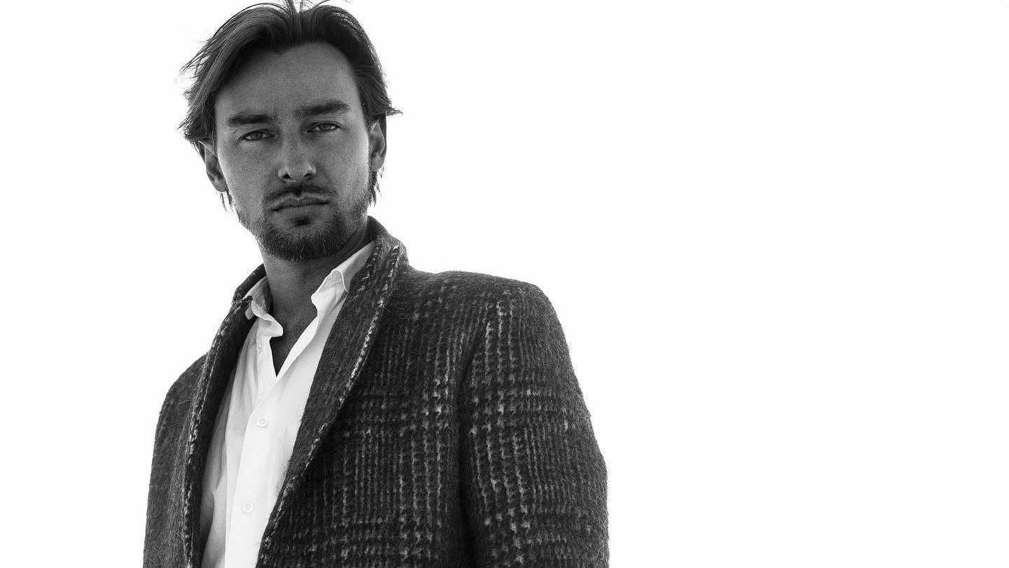 Алан Бадоєв порадив, як перетворитися з "біоробота" на людину і почати жити - Showbiz Алан Бадоєв порадив, як перетворитися з "біоробота" на людину і почати жити - Showbiz