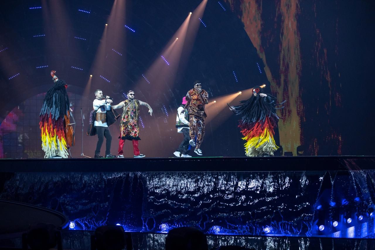 Kalush Orchestra на сцені Євробачення: перші кадри з репетицій гурту в Турині Kalush Orchestra на сцені Євробачення: перші кадри з репетицій гурту в Турині