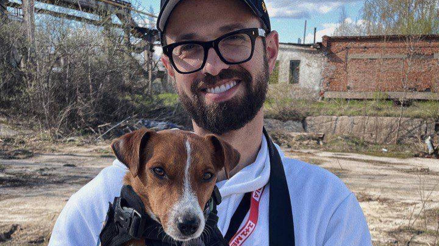 "Дві суперзірки" Антон Птушкін поділився фото з песиком Патроном з ДСНС - Showbiz "Дві суперзірки" Антон Птушкін поділився фото з песиком Патроном з ДСНС - Showbiz