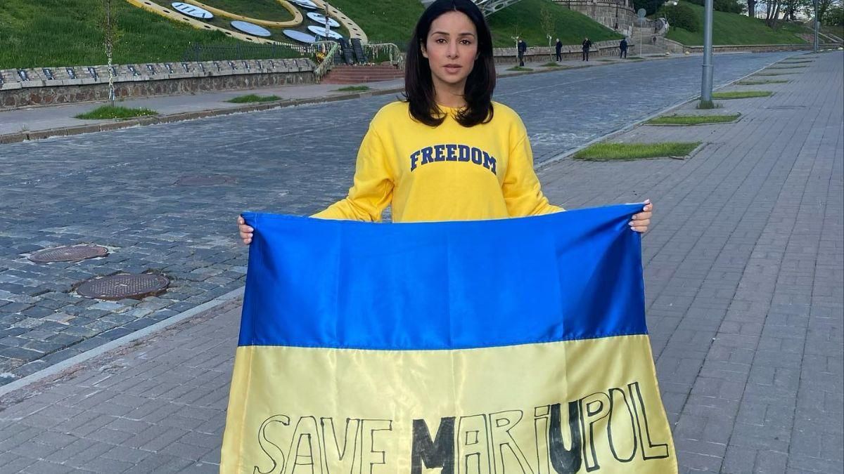 Розриває мене від болю зсередини, – Злата Огнєвіч закликає врятувати маріупольців - Showbiz Розриває мене від болю зсередини, – Злата Огнєвіч закликає врятувати маріупольців - Showbiz