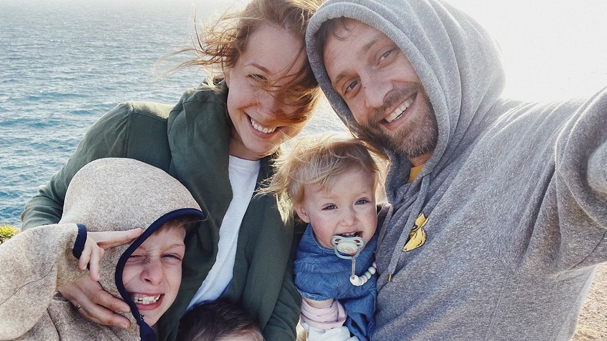 Бояться, що їх сплутають з росіянами онуки скандальної Сніжани Єгорової перейшли на українську - Showbiz Бояться, що їх сплутають з росіянами онуки скандальної Сніжани Єгорової перейшли на українську - Showbiz