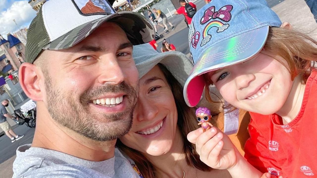 Андрей Бедняков запрещает возвращаться родным в Украину, потому что "рано и очень опасно" - Showbiz Андрей Бедняков запрещает возвращаться родным в Украину, потому что "рано и очень опасно" - Showbiz