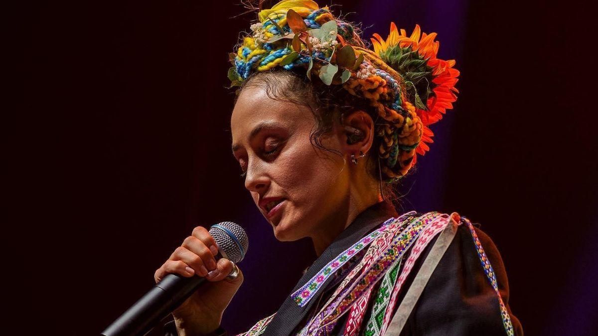 Alina Pash поздравила маму с днем рождения, перепев хит Kalush Orchestra для Евровидения - Showbiz Alina Pash поздравила маму с днем рождения, перепев хит Kalush Orchestra для Евровидения - Showbiz