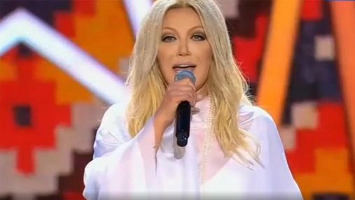 Повалий развлекала московскую публику на концерте 9 мая: пела украинскую песню