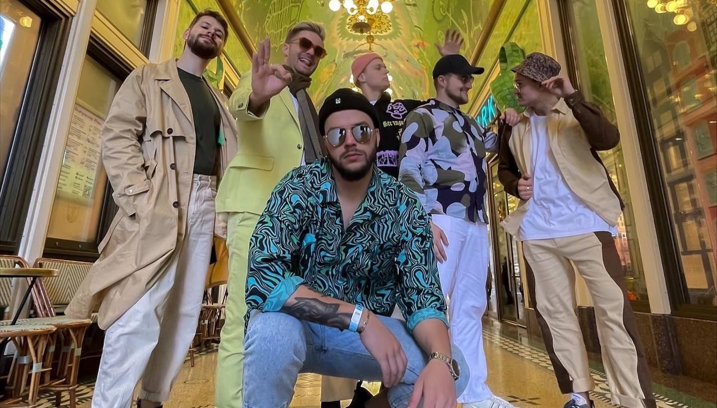 Представители Латвии на Евровидении обратились к украинцам "Все наладится" - Showbiz Представители Латвии на Евровидении обратились к украинцам "Все наладится" - Showbiz