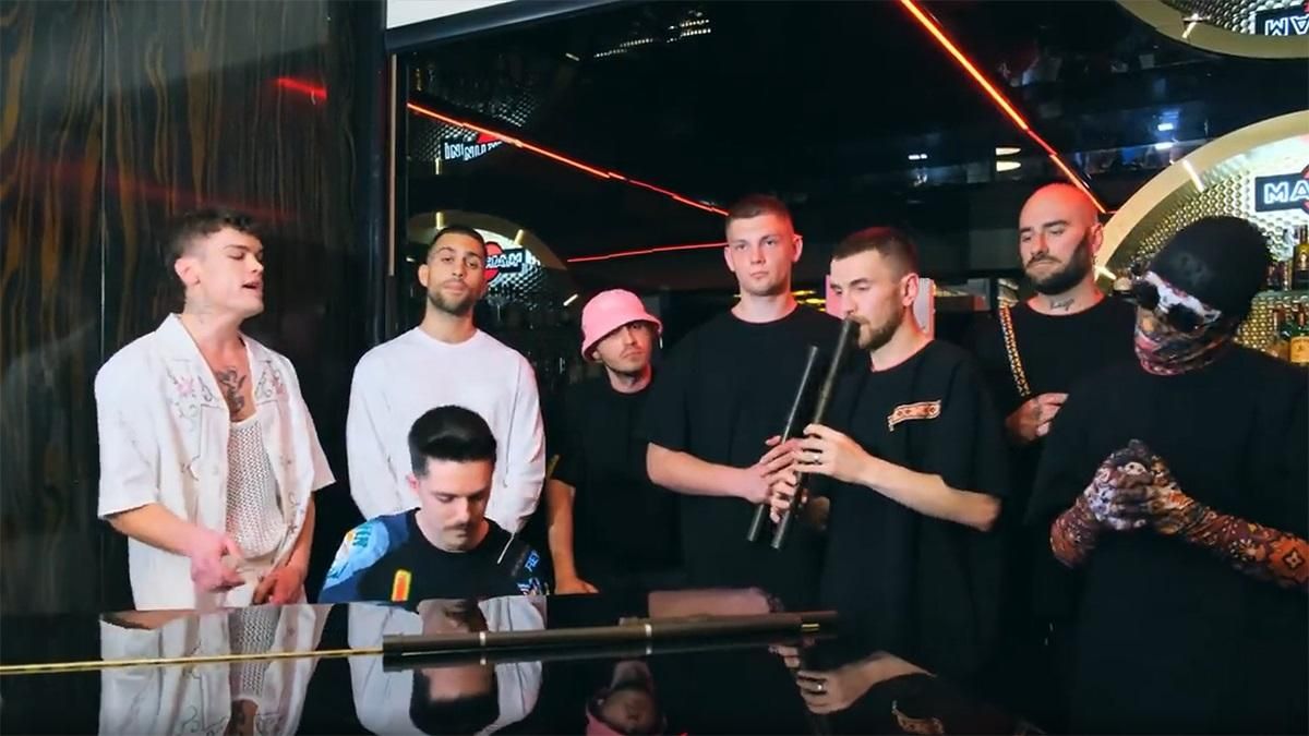 Італійці з Євробачення-2022 заміксили з Kalush Orchestra нове звучання Stefania та Brіvidi - Showbiz Італійці з Євробачення-2022 заміксили з Kalush Orchestra нове звучання Stefania та Brіvidi - Showbiz