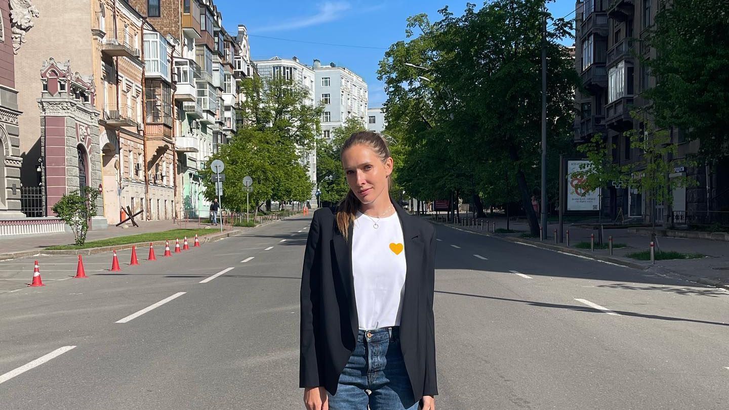 Екатерина Осадчая вернулась в Киев  наслаждается городом и побывала в Офисе Президента - Showbiz