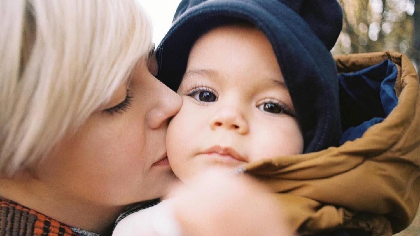 "Что еще приготовила тебе жизнь" ONUKA чувственно поздравила сына с днем рождения - Showbiz "Что еще приготовила тебе жизнь" ONUKA чувственно поздравила сына с днем рождения - Showbiz