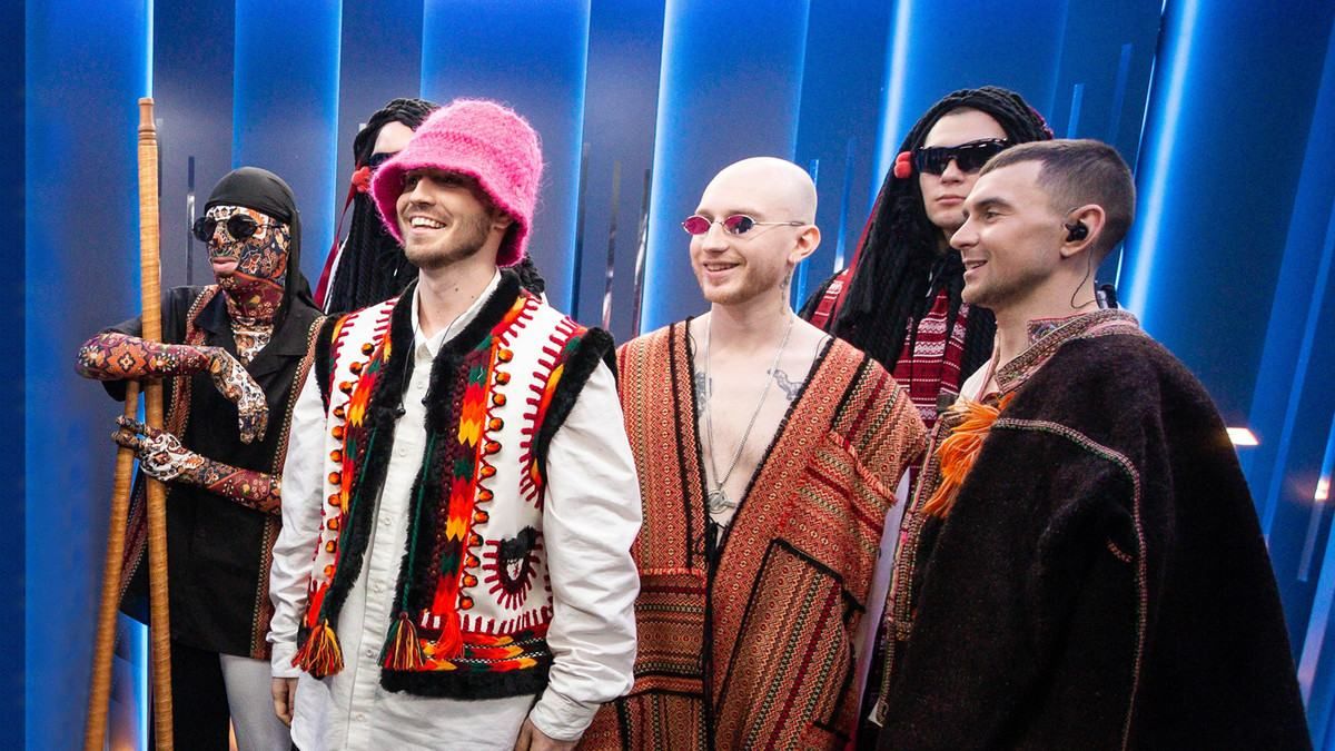 Спели Happy Birthday: лидера Kalush поздравили с днем рождения после финала Евровидения Спели Happy Birthday: лидера Kalush поздравили с днем рождения после финала Евровидения