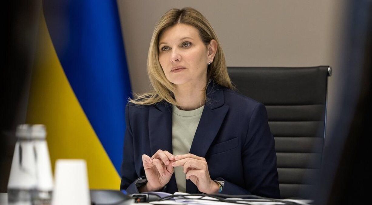 Через війну наша родина, як і всі в Україні, зараз роз'єднана, – Олена Зеленська - Showbiz Через війну наша родина, як і всі в Україні, зараз роз'єднана, – Олена Зеленська - Showbiz