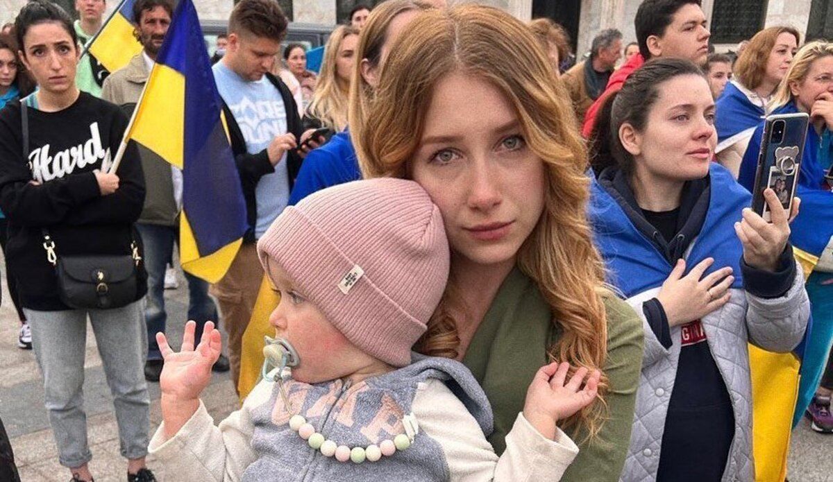 Донька Сніжани Єгорової виїхала до США "Ані збережень, ані плану" - Showbiz Донька Сніжани Єгорової виїхала до США "Ані збережень, ані плану" - Showbiz