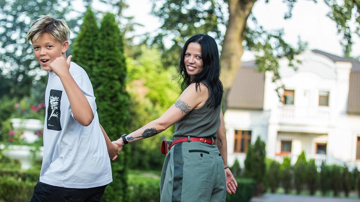 "Ти мене покинула" ексдружина Потапа розповіла, чому посварилася з 13-річним сином - Showbiz "Ти мене покинула" ексдружина Потапа розповіла, чому посварилася з 13-річним сином - Showbiz