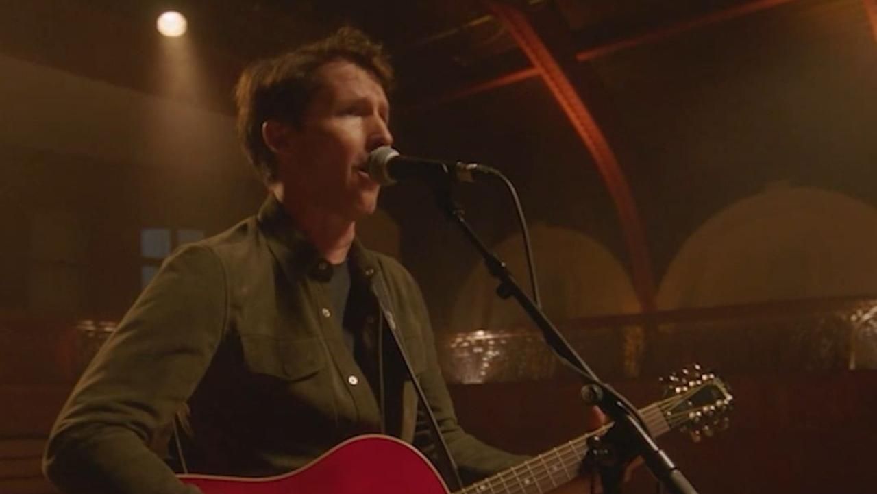 Зірка романтичних хітів Джеймс Блант присвятив символічну пісню "Антитілам" відео - Showbiz Зірка романтичних хітів Джеймс Блант присвятив символічну пісню "Антитілам" відео - Showbiz