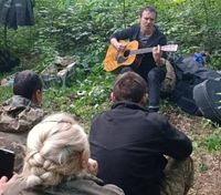 Святослав Вакарчук посетил мотопехотную бригаду: фото музыканта с военными