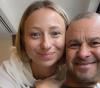 "Ему нет 60 лет": жена Павлика объяснила, как и почему его выпустили из Украины