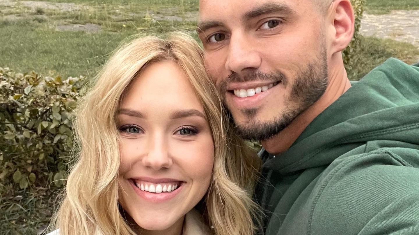 Нікіта Добринін з дружиною передали мільйон гривень у фонд Притули - Showbiz Нікіта Добринін з дружиною передали мільйон гривень у фонд Притули - Showbiz