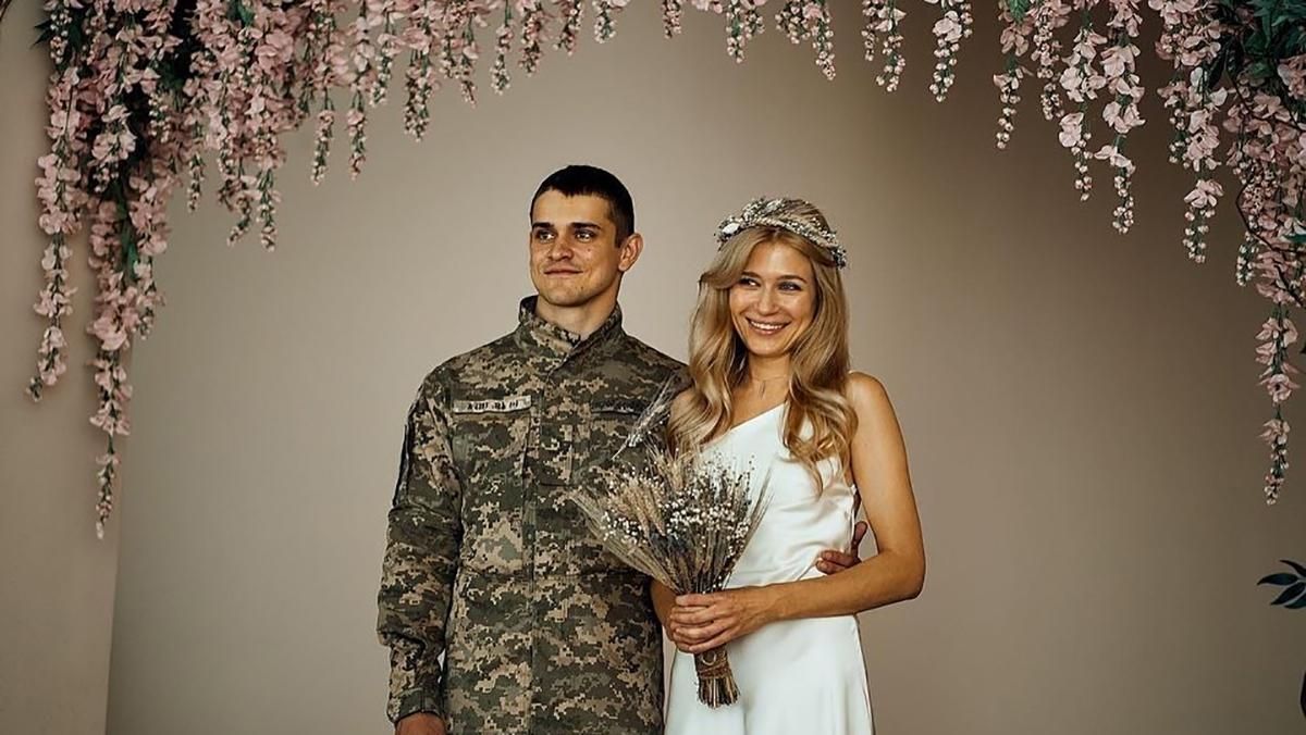 Зірка "Перших ластівок" Девізоров приїхав з фронту, щоб одружитися  фото, які облетіли мережу - Showbiz