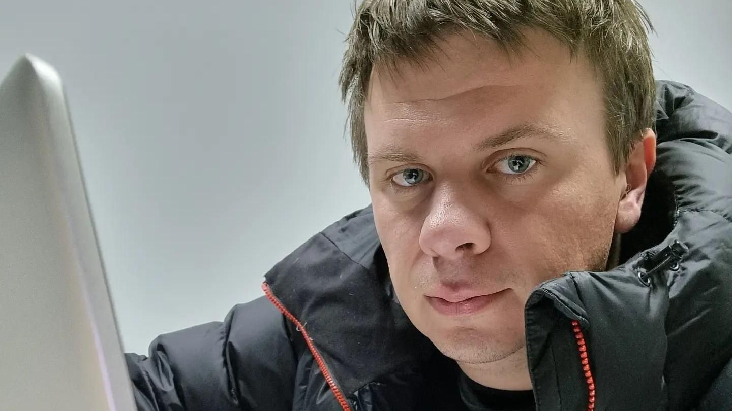 Сегодня в пиджаке, вчера в камуфляже, – Комаров объяснил, почему редко ведет соцсети - Showbiz Сегодня в пиджаке, вчера в камуфляже, – Комаров объяснил, почему редко ведет соцсети - Showbiz