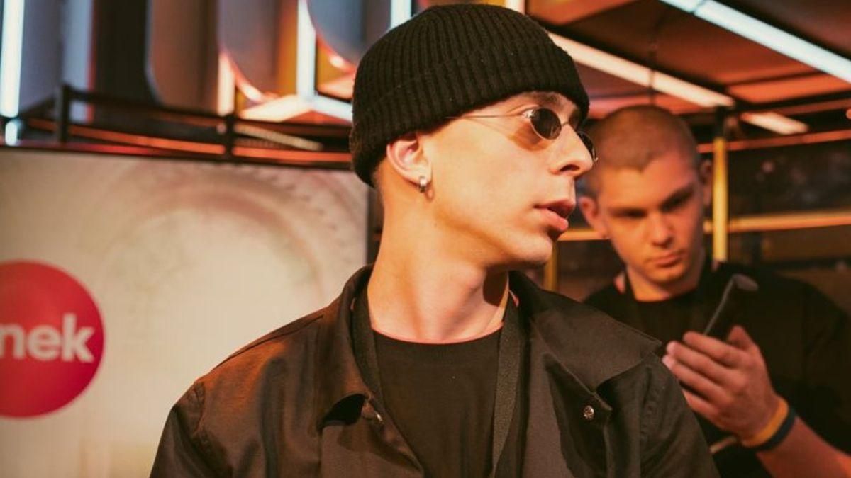 КилимМэн из Kalush Orchestra продает свидание с собой деньги с аукциона отправят на ВСУ - Showbiz КилимМэн из Kalush Orchestra продает свидание с собой деньги с аукциона отправят на ВСУ - Showbiz